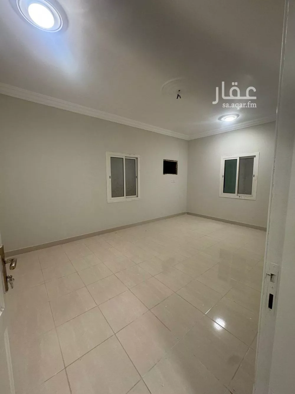 عمارة 780 م² في الربوة 12