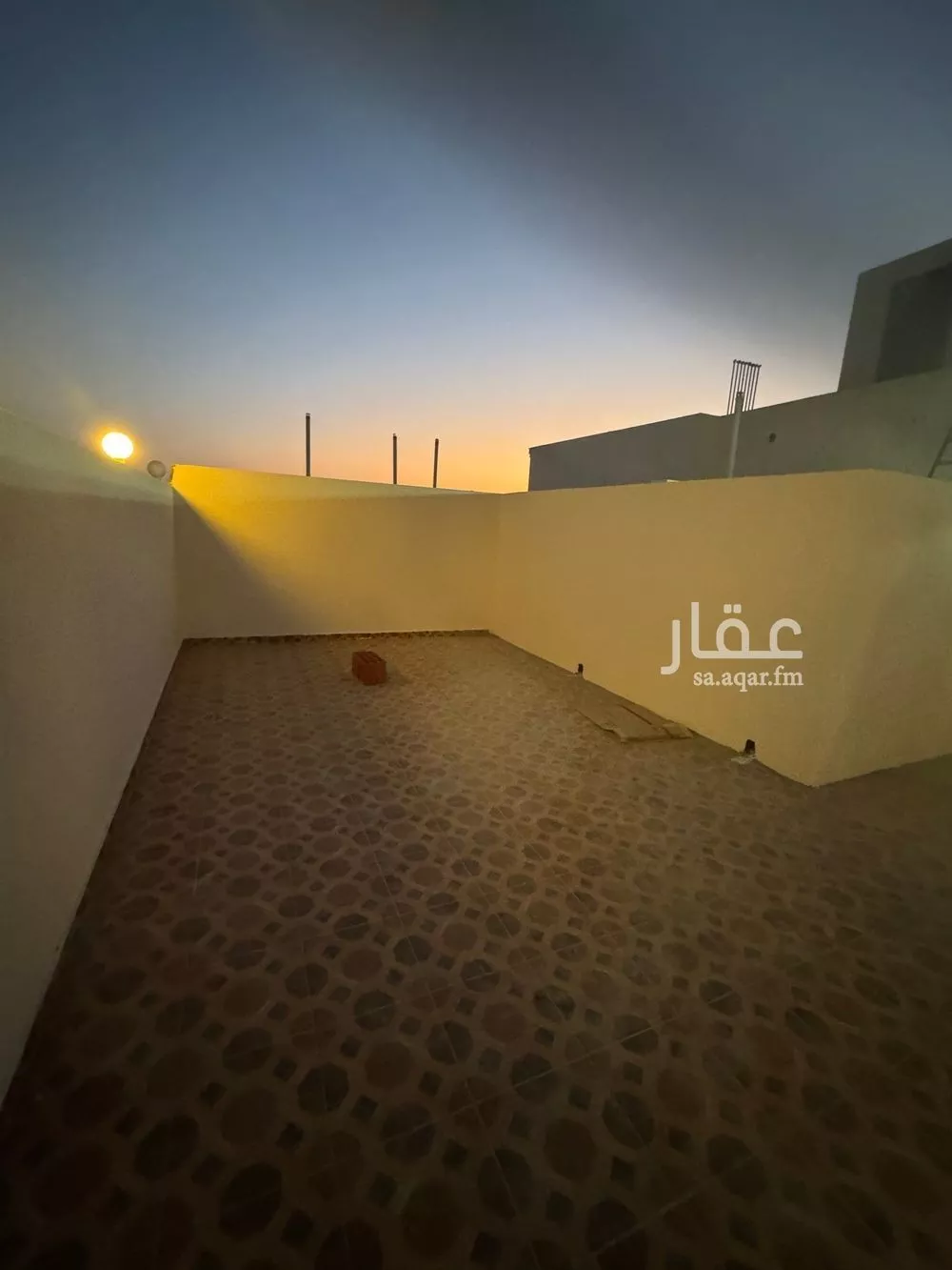 عمارة 780 م² في الربوة 8