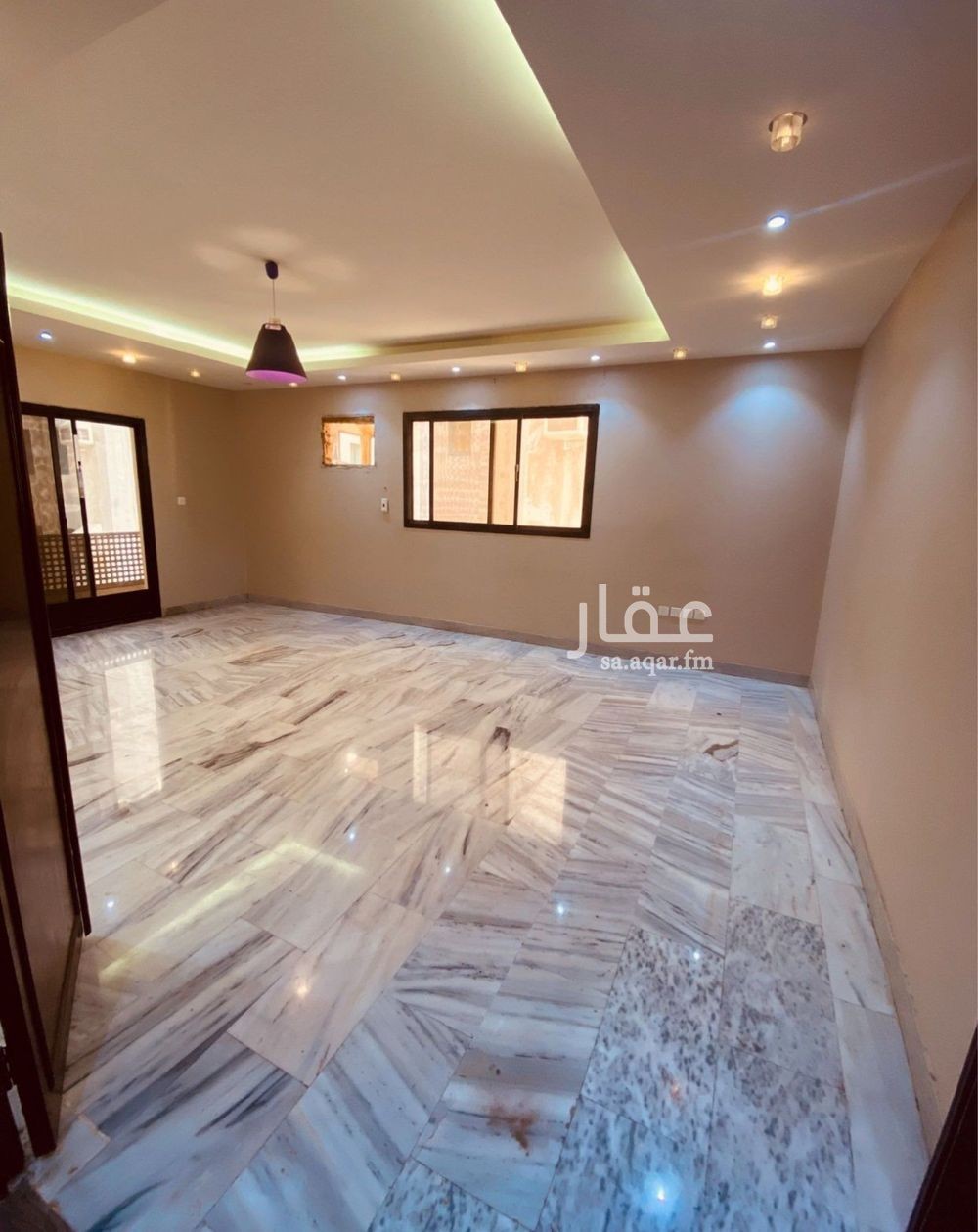 4 bedroom building in Al Sharafiyah, Jeddah 3