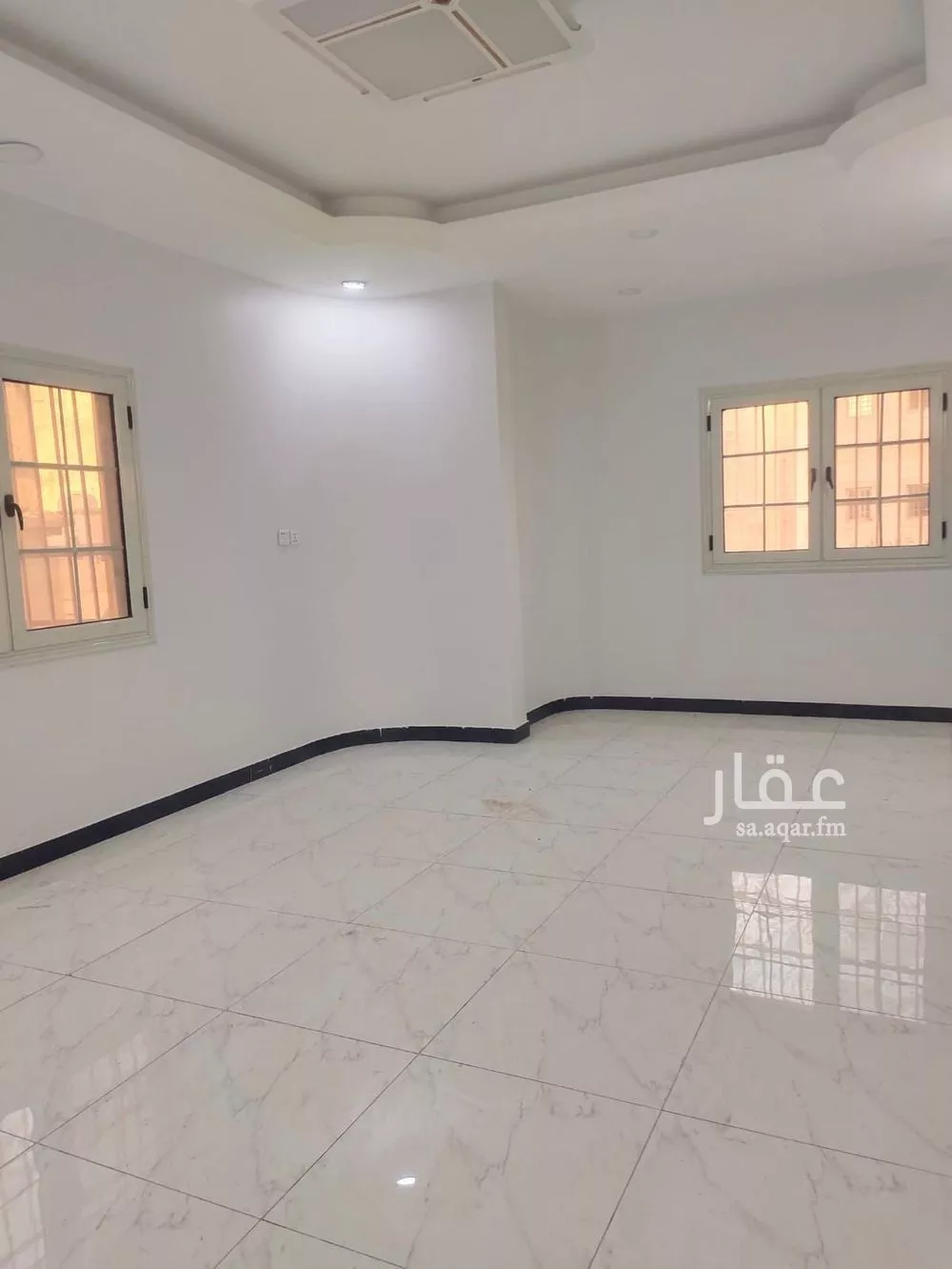 عمارة 654 م² في المروة 15