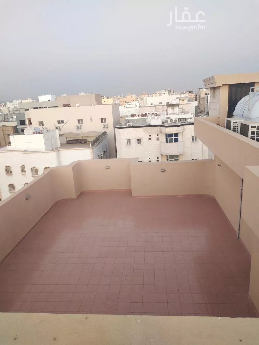 عمارة 654 م² في المروة 4