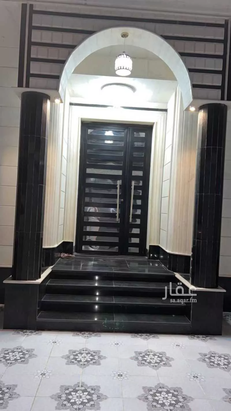 عمارة 625 م² في جدة 13