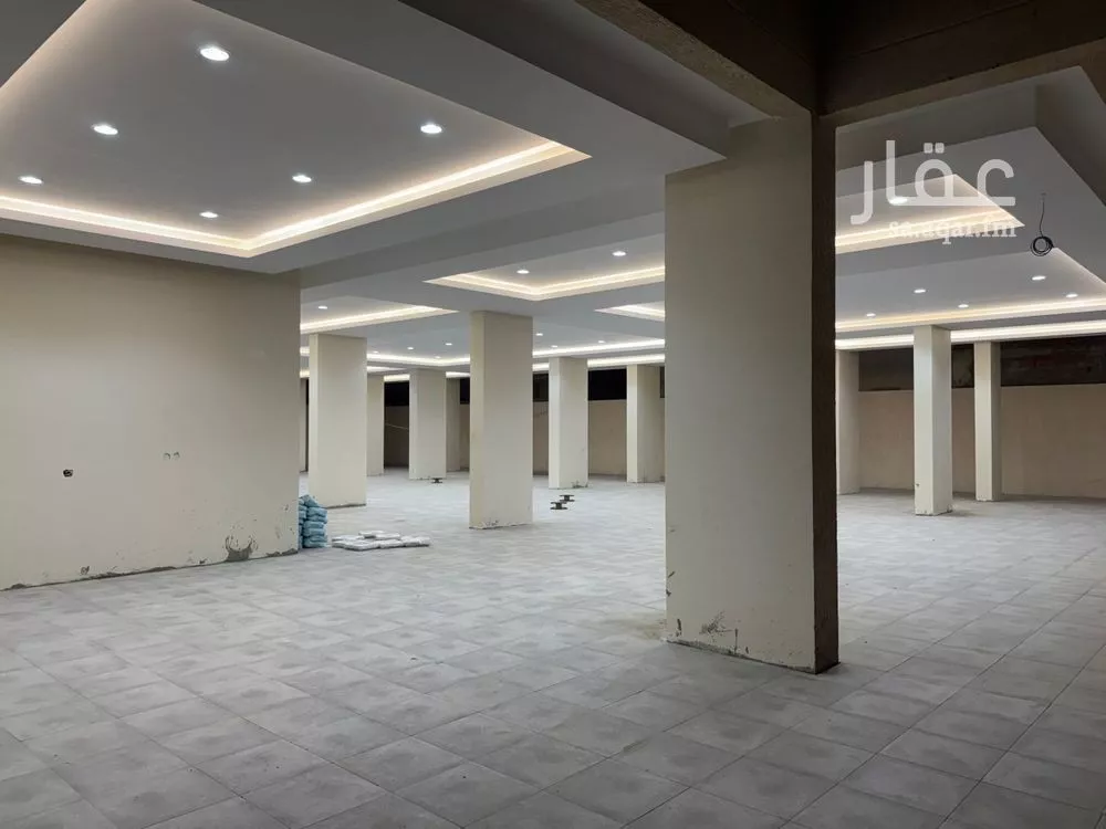 عمارة 1170 م² في طيبة 5