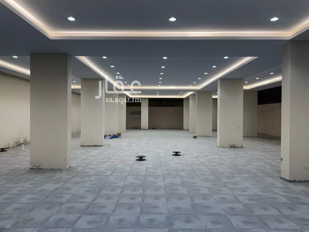 عمارة 1170 م² في طيبة 6