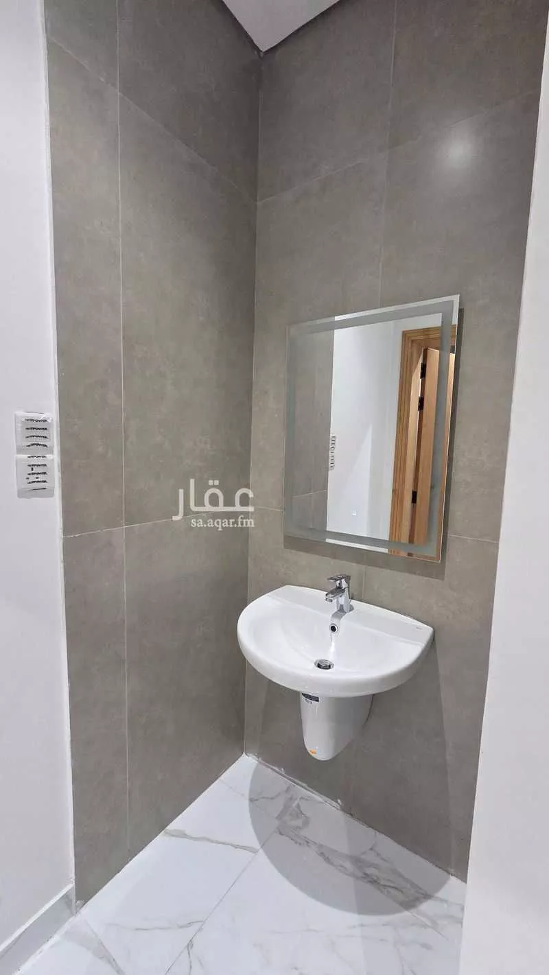 3 bedroom apartment in Al Aziziyah, Jeddah 18