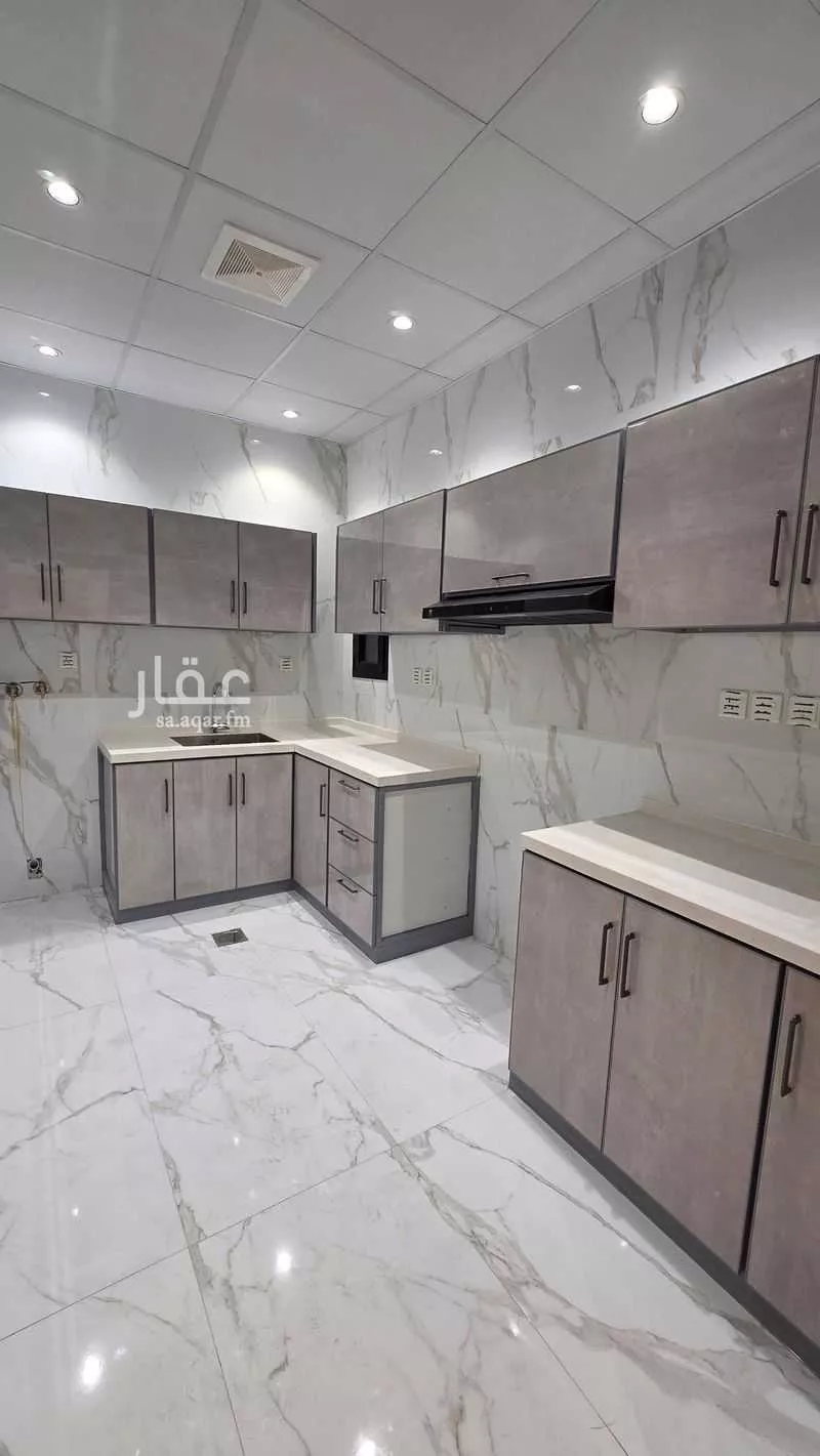 3 bedroom apartment in Al Aziziyah, Jeddah 16