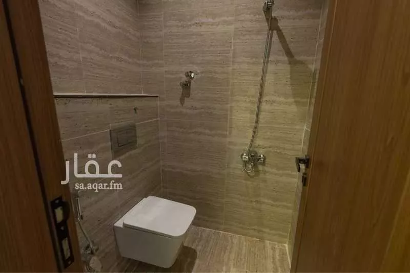 4 bedroom villa in Al Buhairah, Eastern Province 16