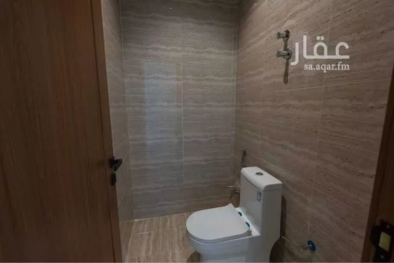 4 bedroom villa in Al Buhairah, Eastern Province 13