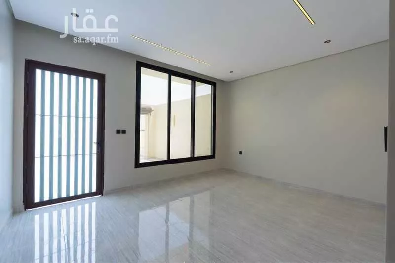 4 bedroom villa in Al Buhairah, Eastern Province 2