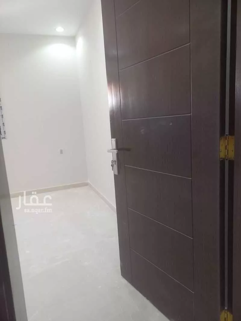 625 sqm shop in Jeddah 5