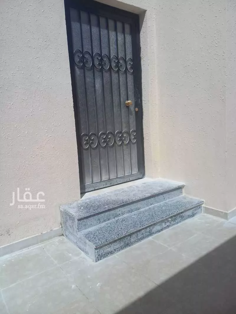 625 sqm shop in Jeddah 6