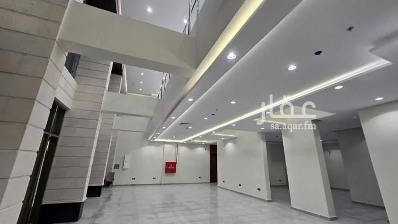 محل 660 م² في السلامة 2