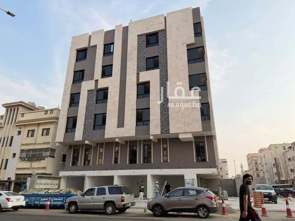 525 sqm shop in Al Bawadi 3