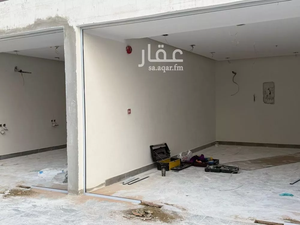 525 sqm shop in Al Bawadi 12