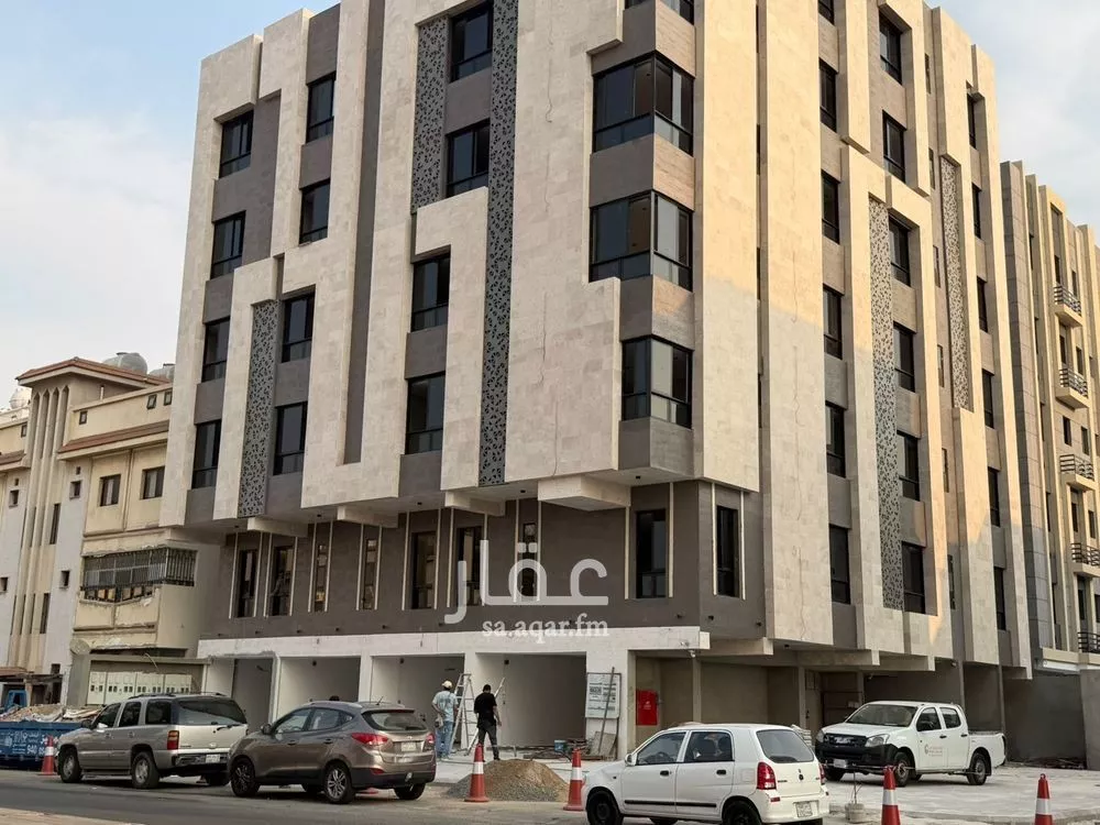 525 sqm shop in Al Bawadi 4