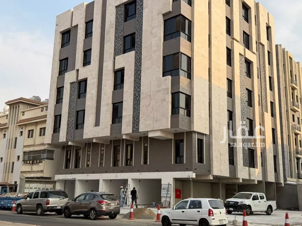 525 sqm shop in Al Bawadi 5
