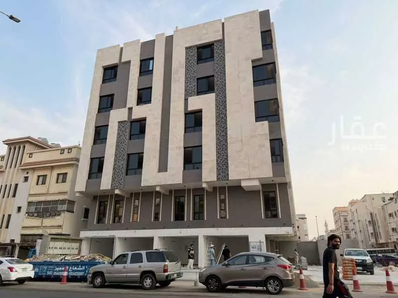 525 sqm shop in Al Bawadi 6