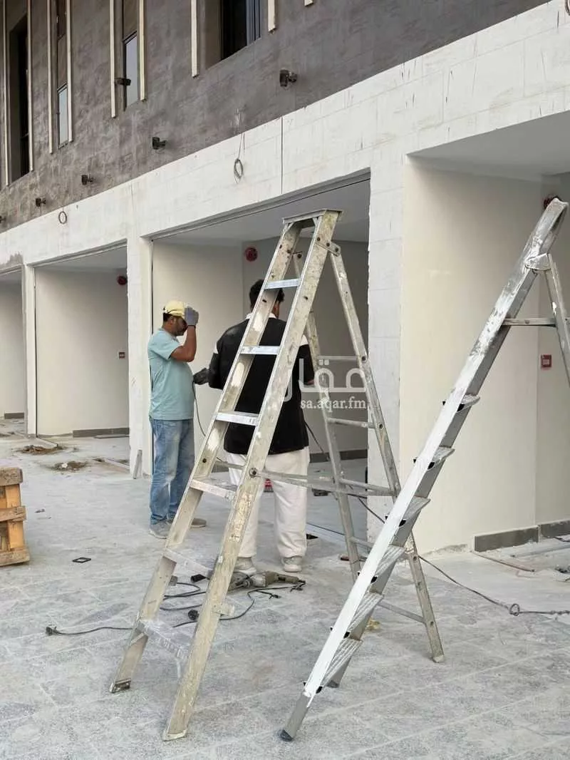 525 sqm shop in Al Bawadi 11