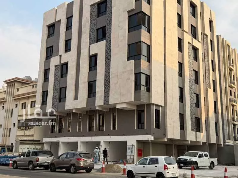525 sqm shop in Al Bawadi 6