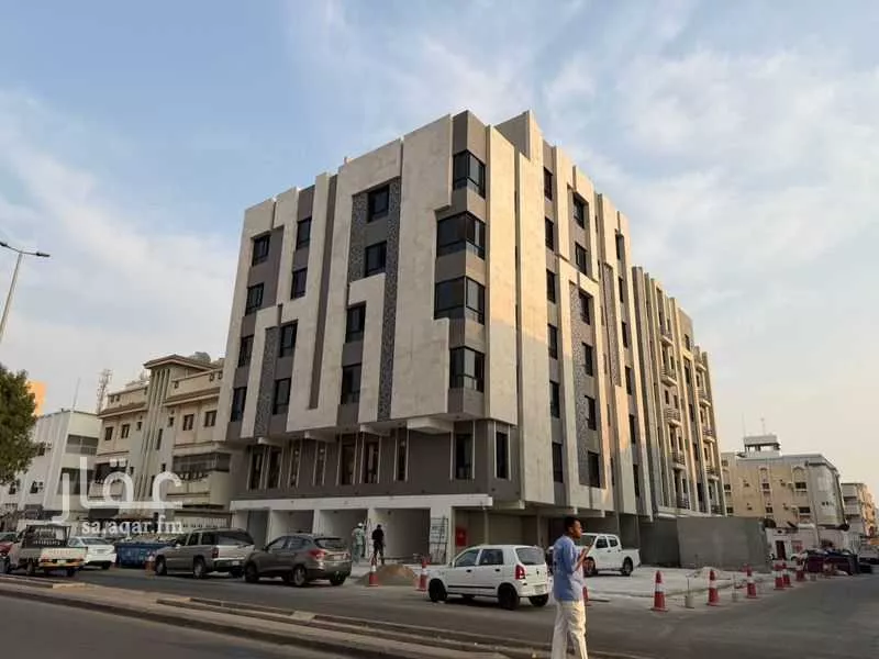 525 sqm shop in Al Bawadi 9