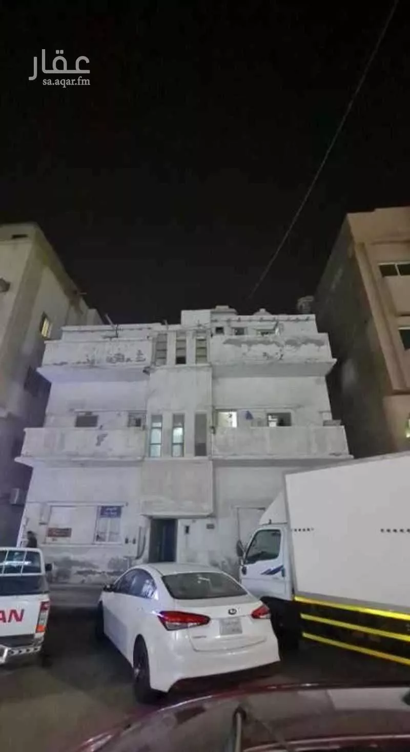 16 bedroom building in Al Adamah, Eastern Province