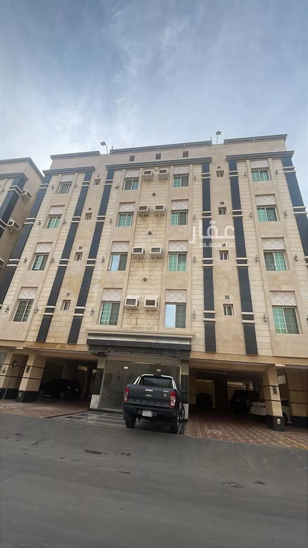 عمارة 550 م² في الربوة 4