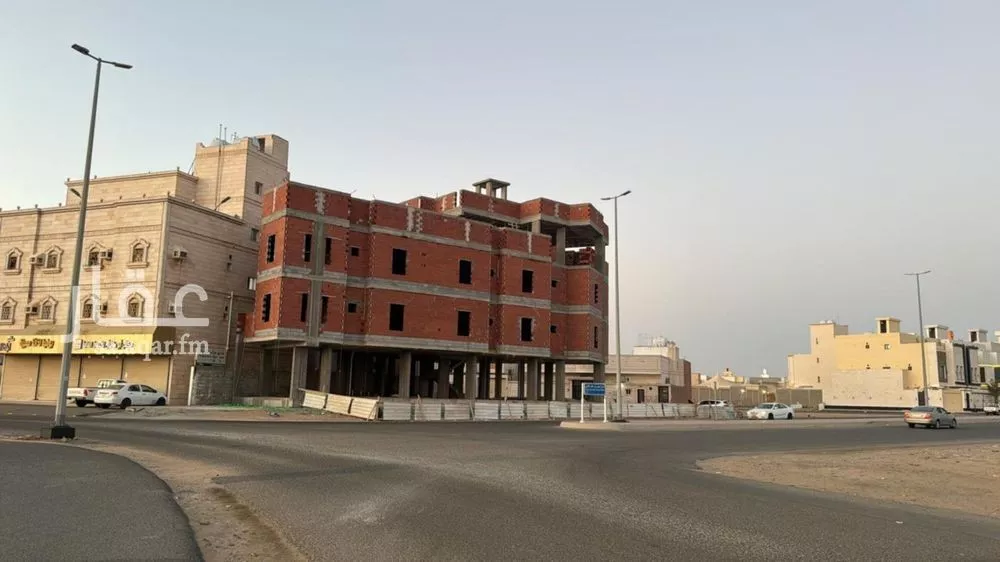 عمارة 595 م² في الفروسية 3
