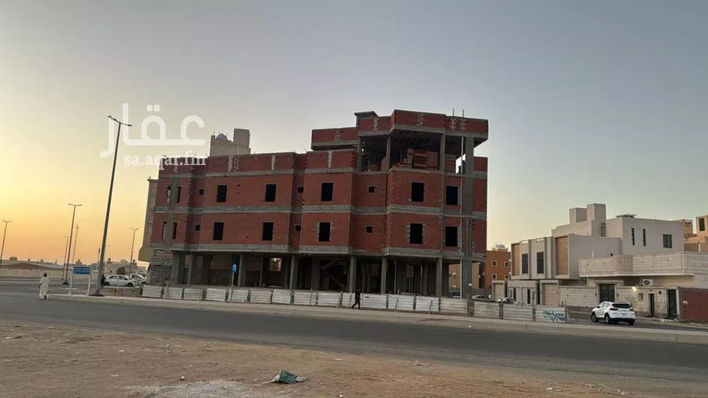 عمارة 595 م² في الفروسية 6