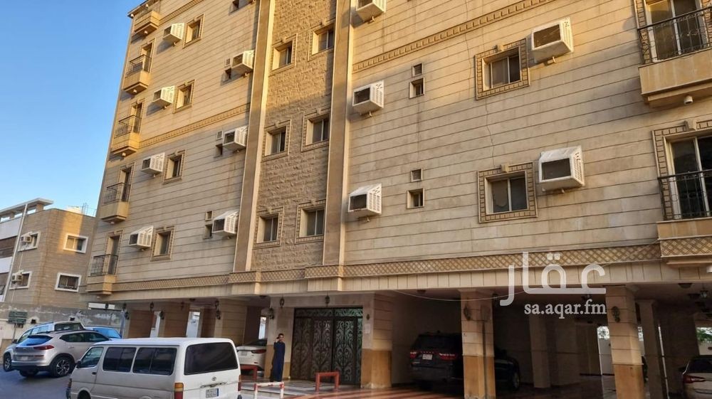 70 bedroom building in Mishrifah, Jeddah 2