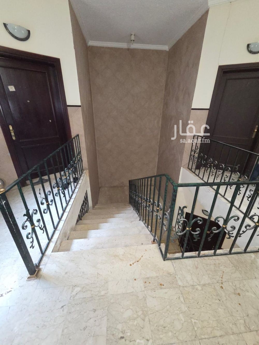 2 bedroom building in Al Thaghr, Jeddah 2