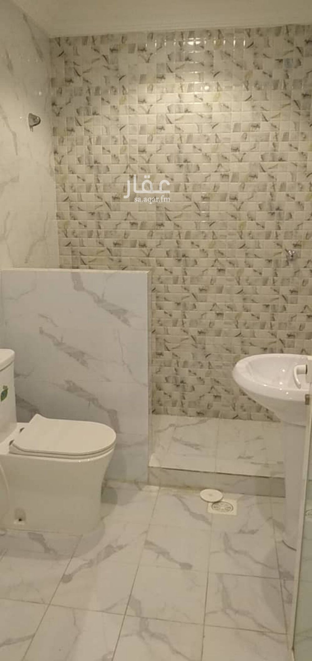 5 bedroom building in Al Nuzhah, Jeddah 4