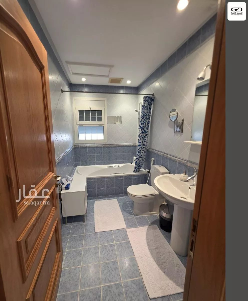 670 sqm building in Al Safa 17