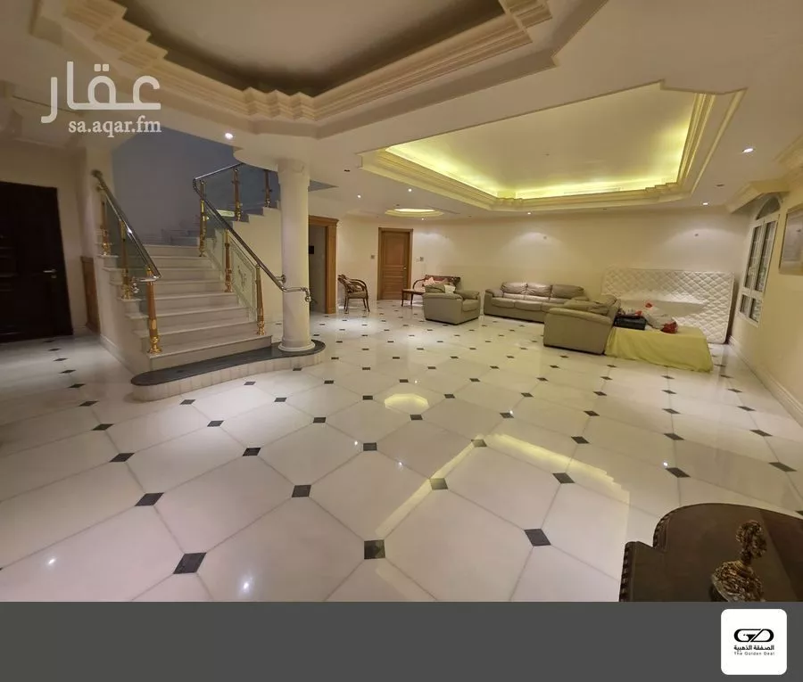670 sqm building in Al Safa 22