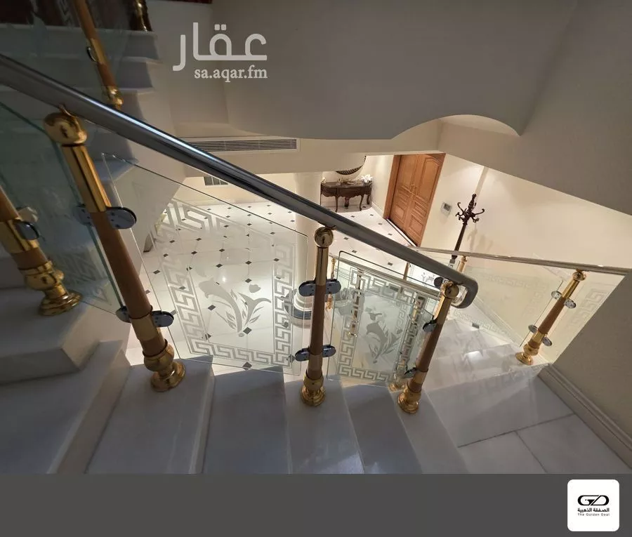 670 sqm building in Al Safa 25