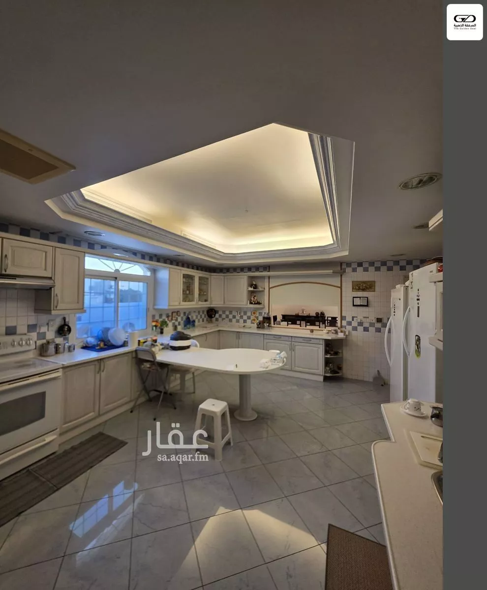 670 sqm building in Al Safa 28