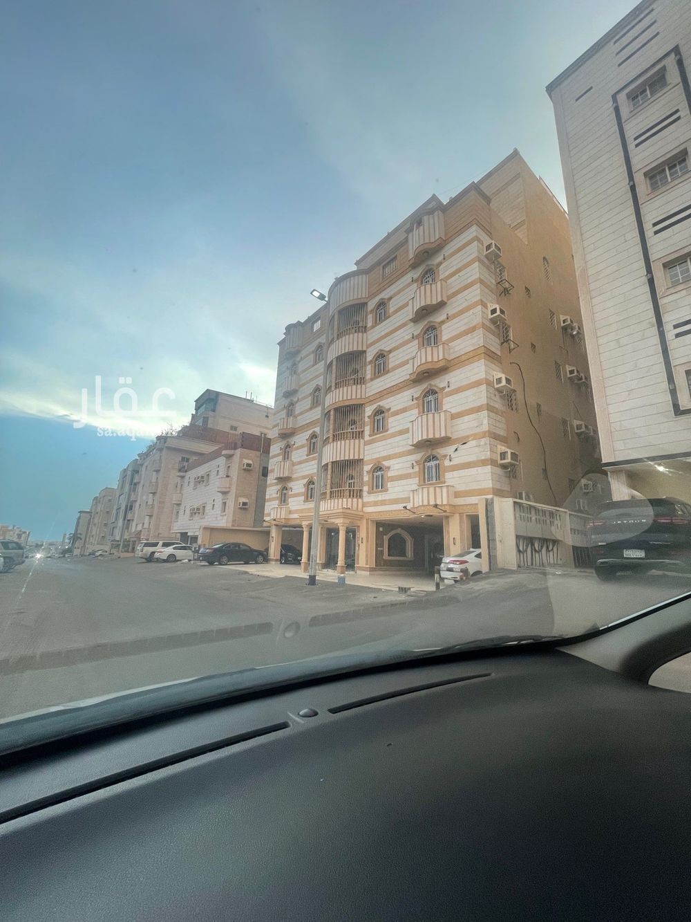 عقار 55 غرف في الواحة، جدة 2