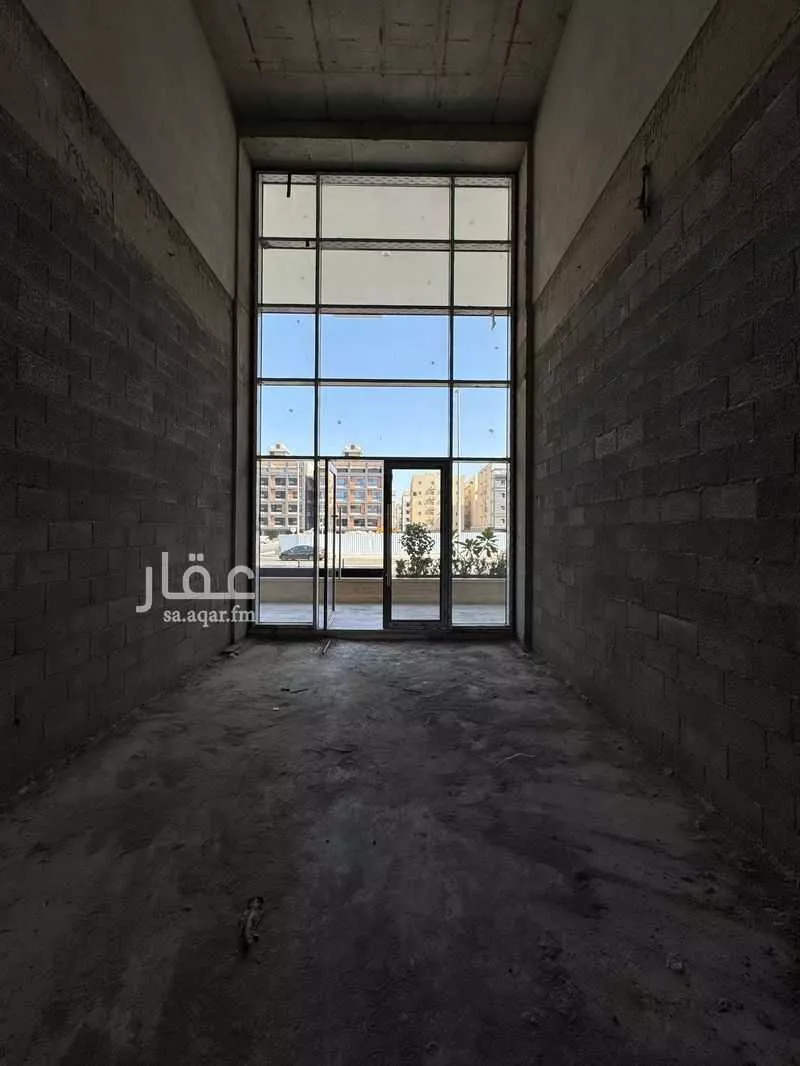محل 1843 م² في الصوارى 6