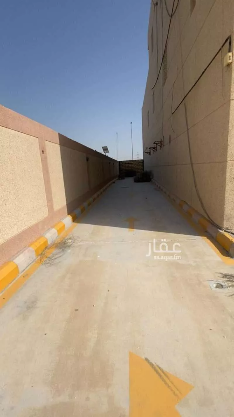 محل 999 م² في السامر 20
