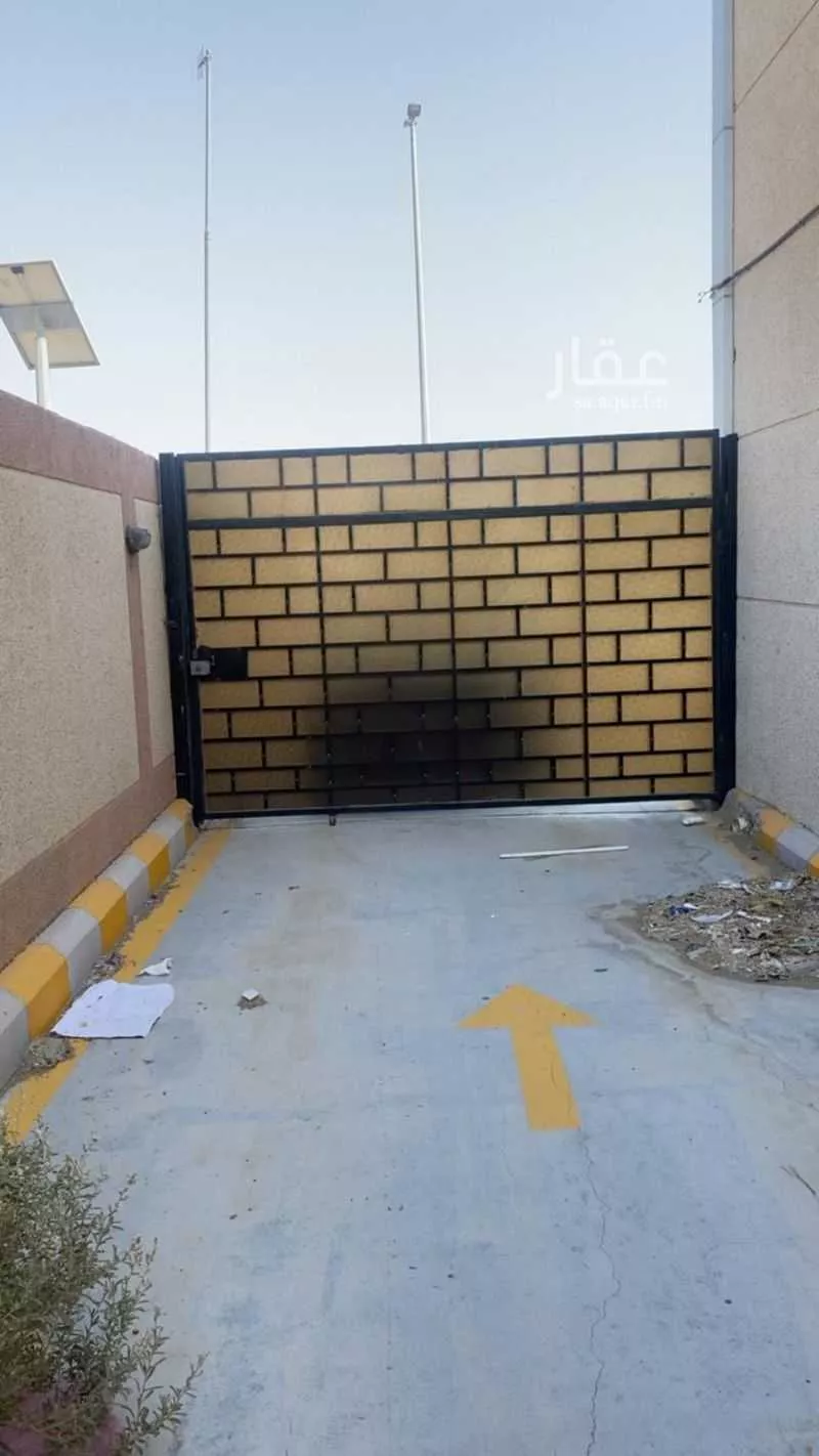 محل 999 م² في السامر 7