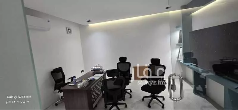 محل 220 م² في طيبة 3