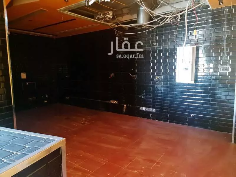 3229 sqm shop in Al Hamra 3