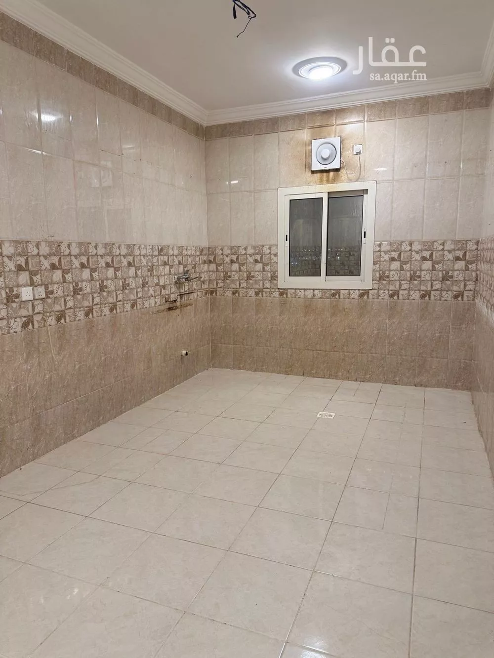 780 sqm building in Al Rabwa 3