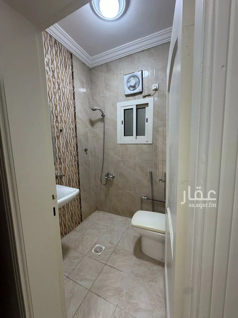 780 sqm building in Al Rabwa 21