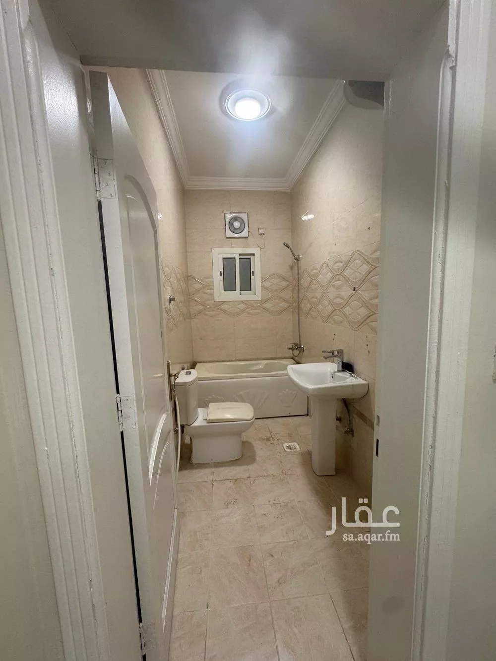 780 sqm building in Al Rabwa 7