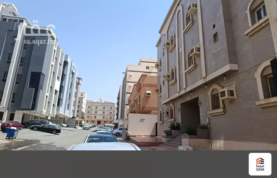 عمارة 637 م² في الواحة 6