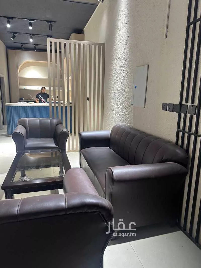 محل 70 م² في طيبة 2