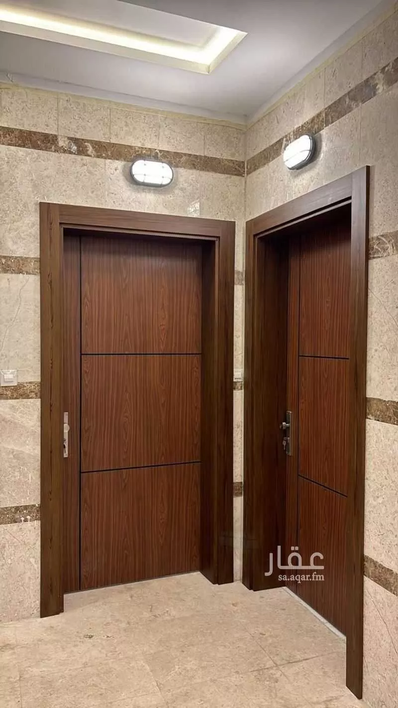 عمارة 620 م² في القرينة 23