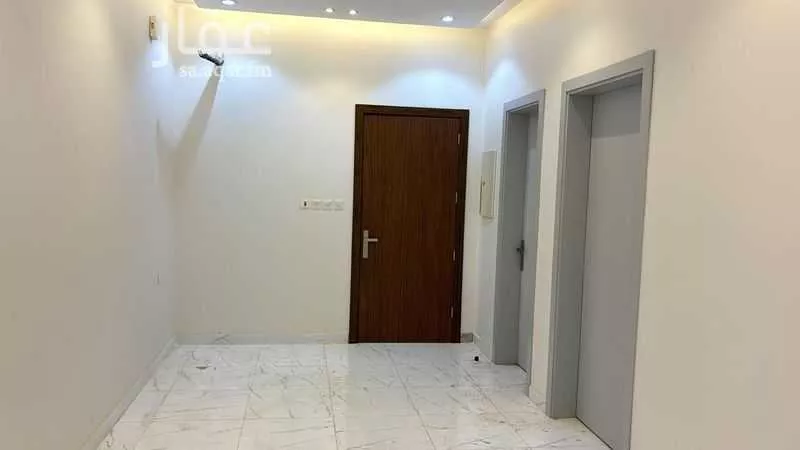 عمارة 620 م² في القرينة 29