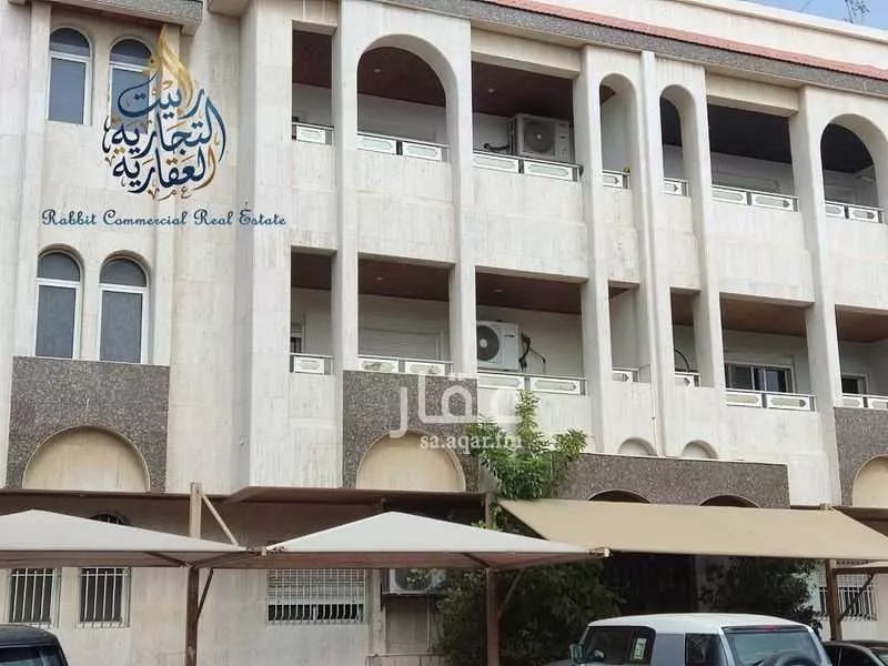 عمارة 825 م² في الزهراء 6