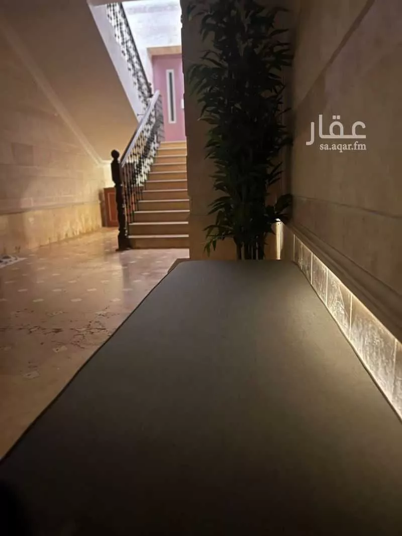 عمارة 690 م² في الزهراء 8